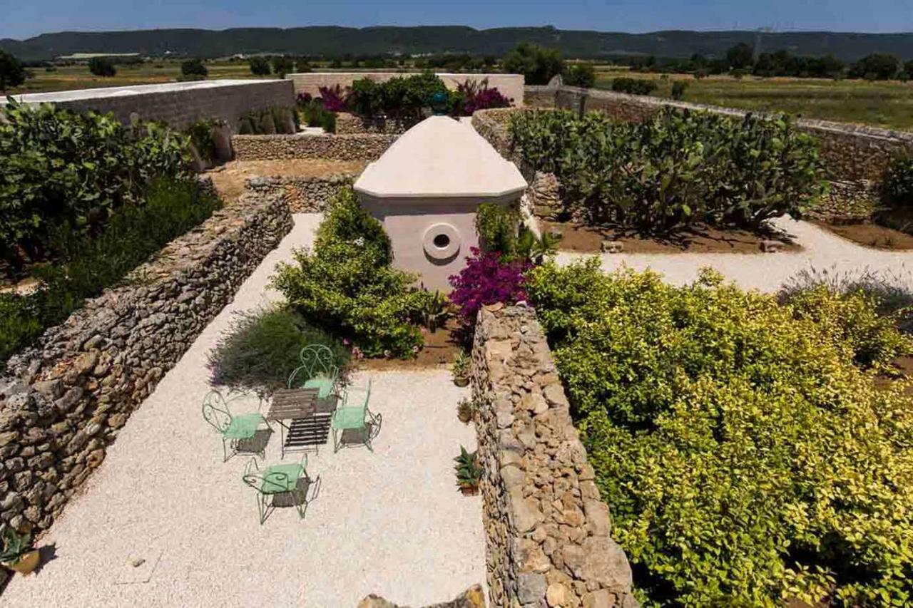 Masseria Celano Grottaglie Exteriör bild