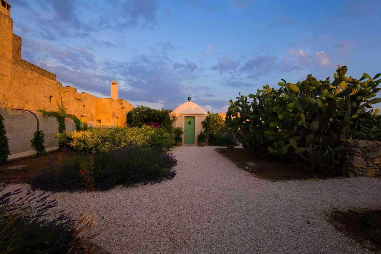 Masseria Celano Grottaglie Exteriör bild